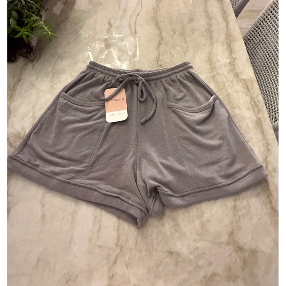 Dress Up Women's Gray‎ Cuffed Activewear Sweat Short Size Small; NWT